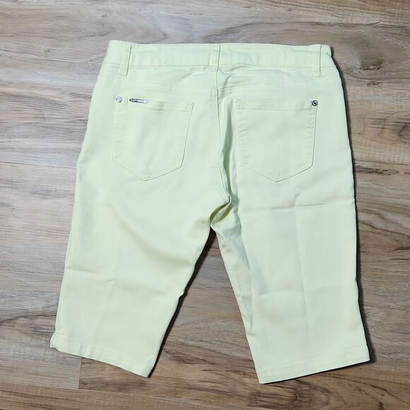 🔺️Celebrity Pink Yellow Bermuda Shorts Size 7/29 - Picture 2 of 9